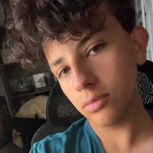 Meet your Posher, Andrew